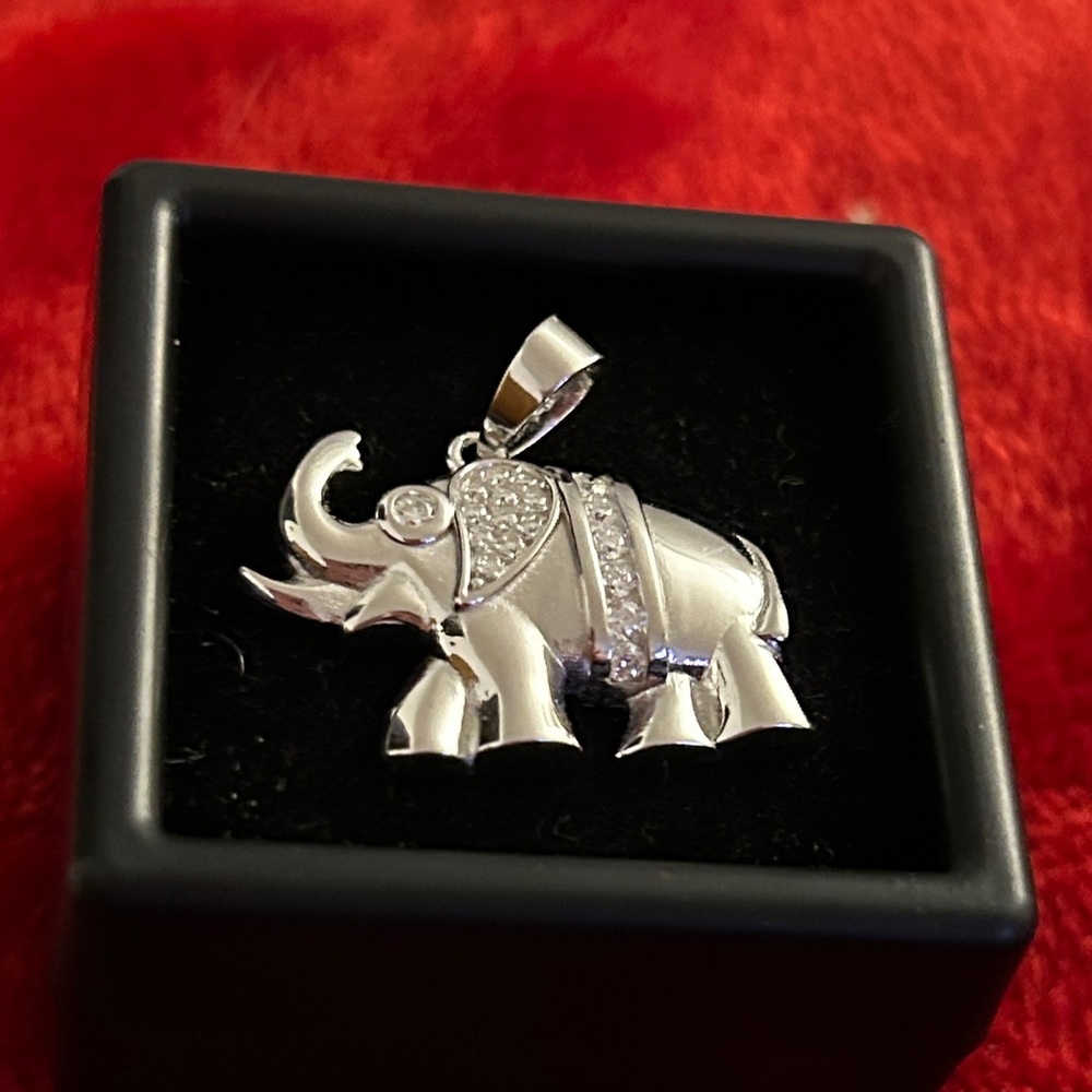 Luxury Moissanite Diamond Elephant‎ Pendant
